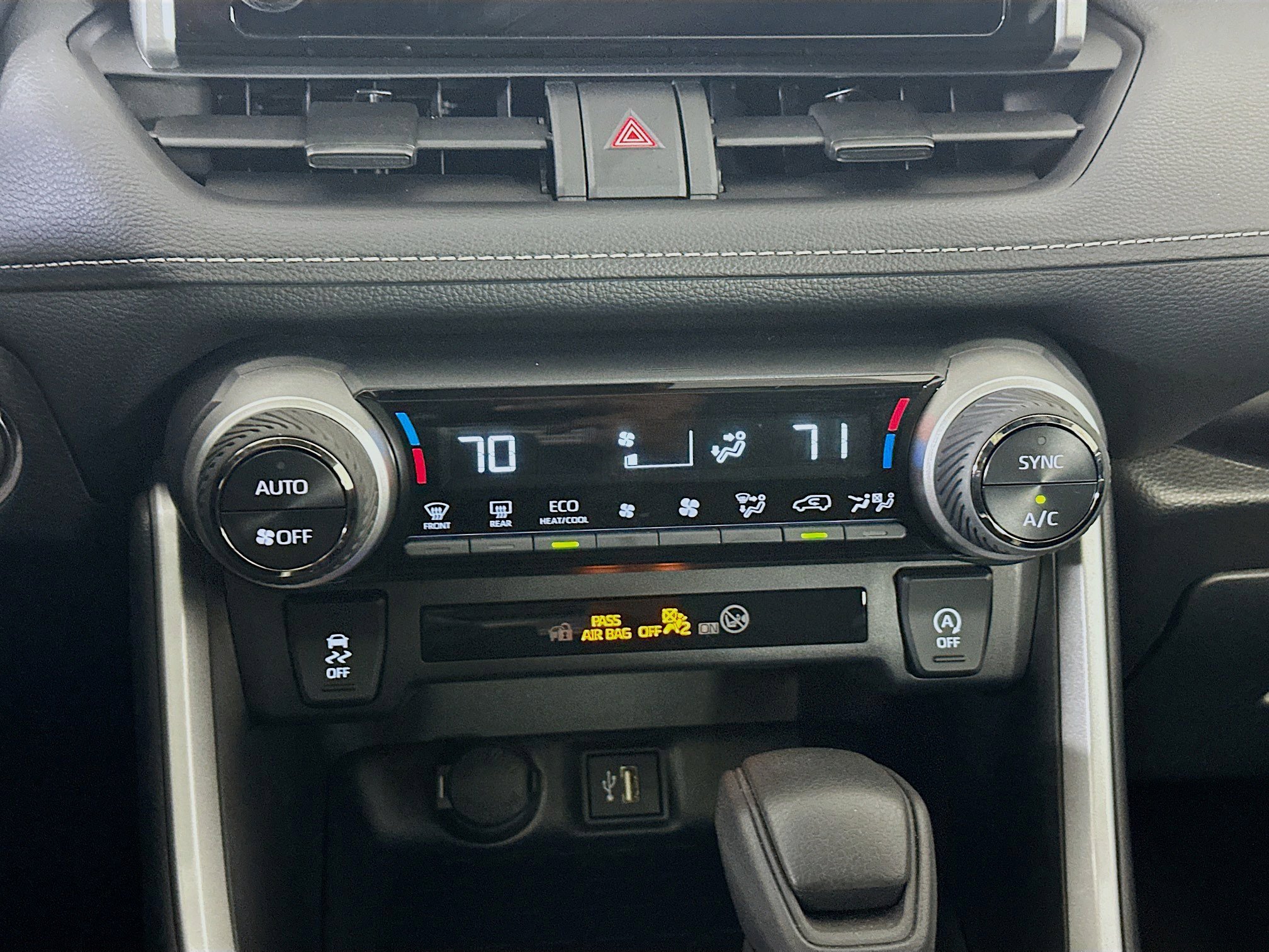 Used 2025 Toyota RAV4 XLE image 24