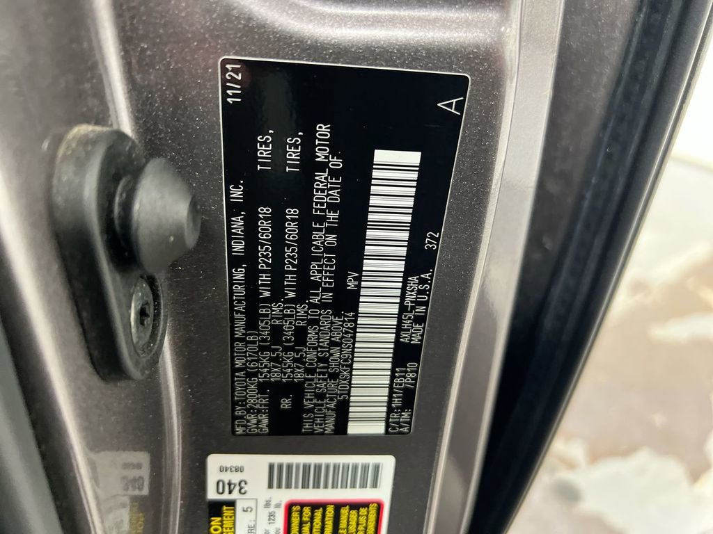 Used 2022 Toyota Sienna XSE image 30