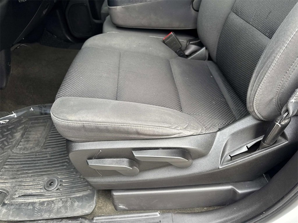 Used 2018 Chevrolet Silverado 1500 LT image 9