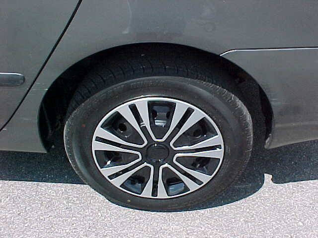 Used 2005 Toyota Corolla LE FWD image 7