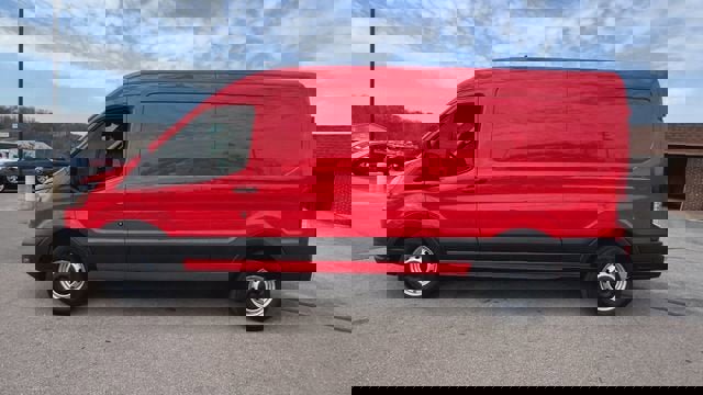 Used 2023 Ford Transit 250 Medium Roof image 5