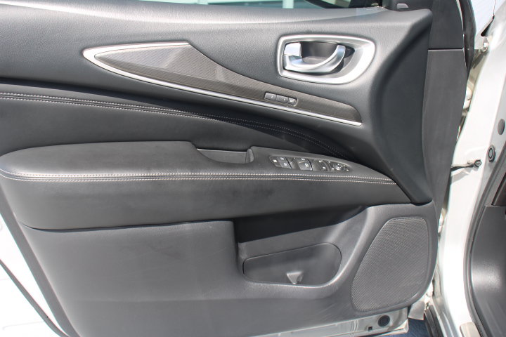 Used 2016 INFINITI QX60 Luxe w/ Premium Plus Package AWD/4WD image 10