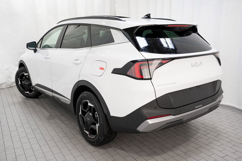 New 2026 Kia Sportage EX FWD image 4