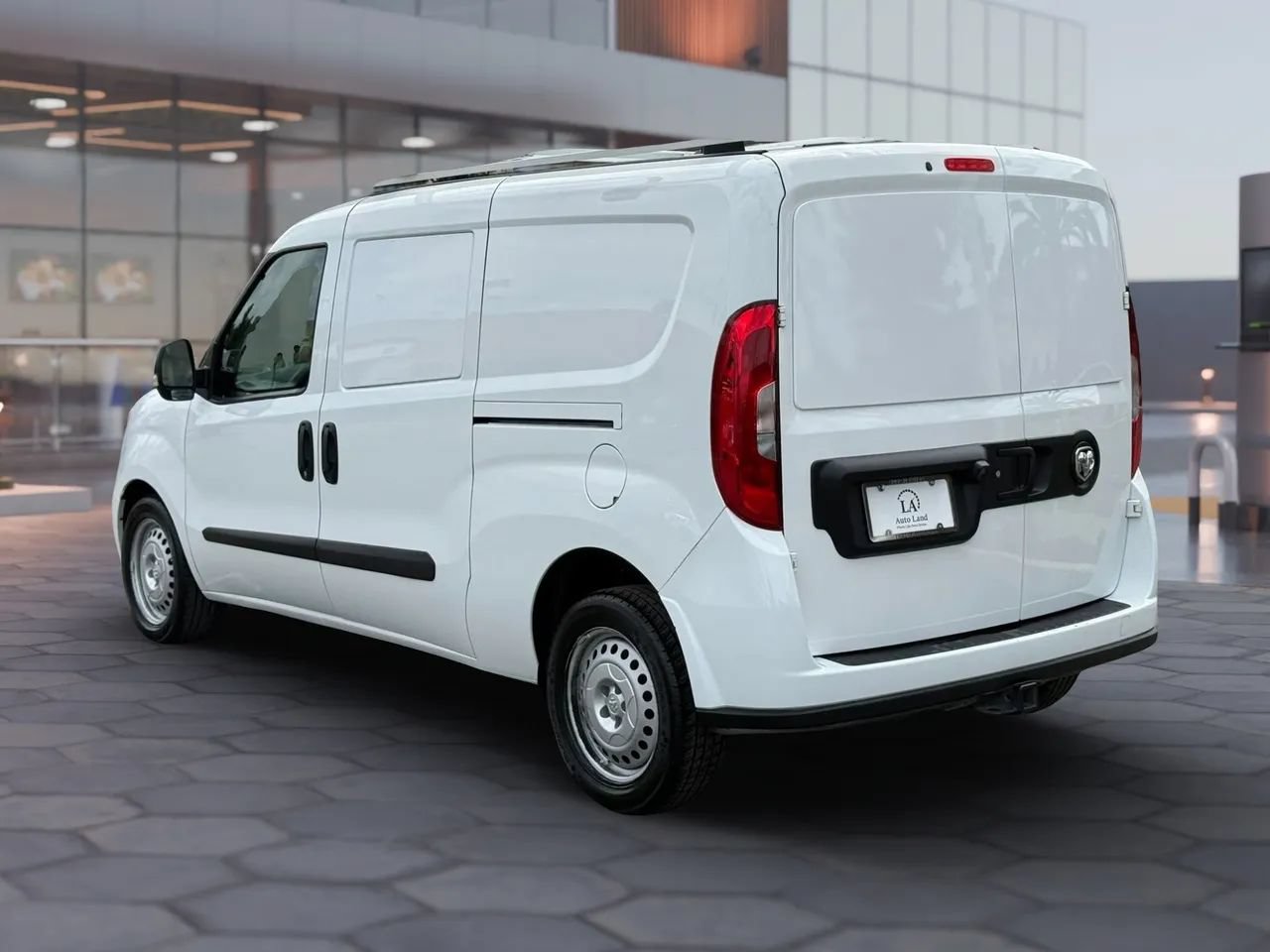 Used 2022 RAM ProMaster City Tradesman FWD image 4