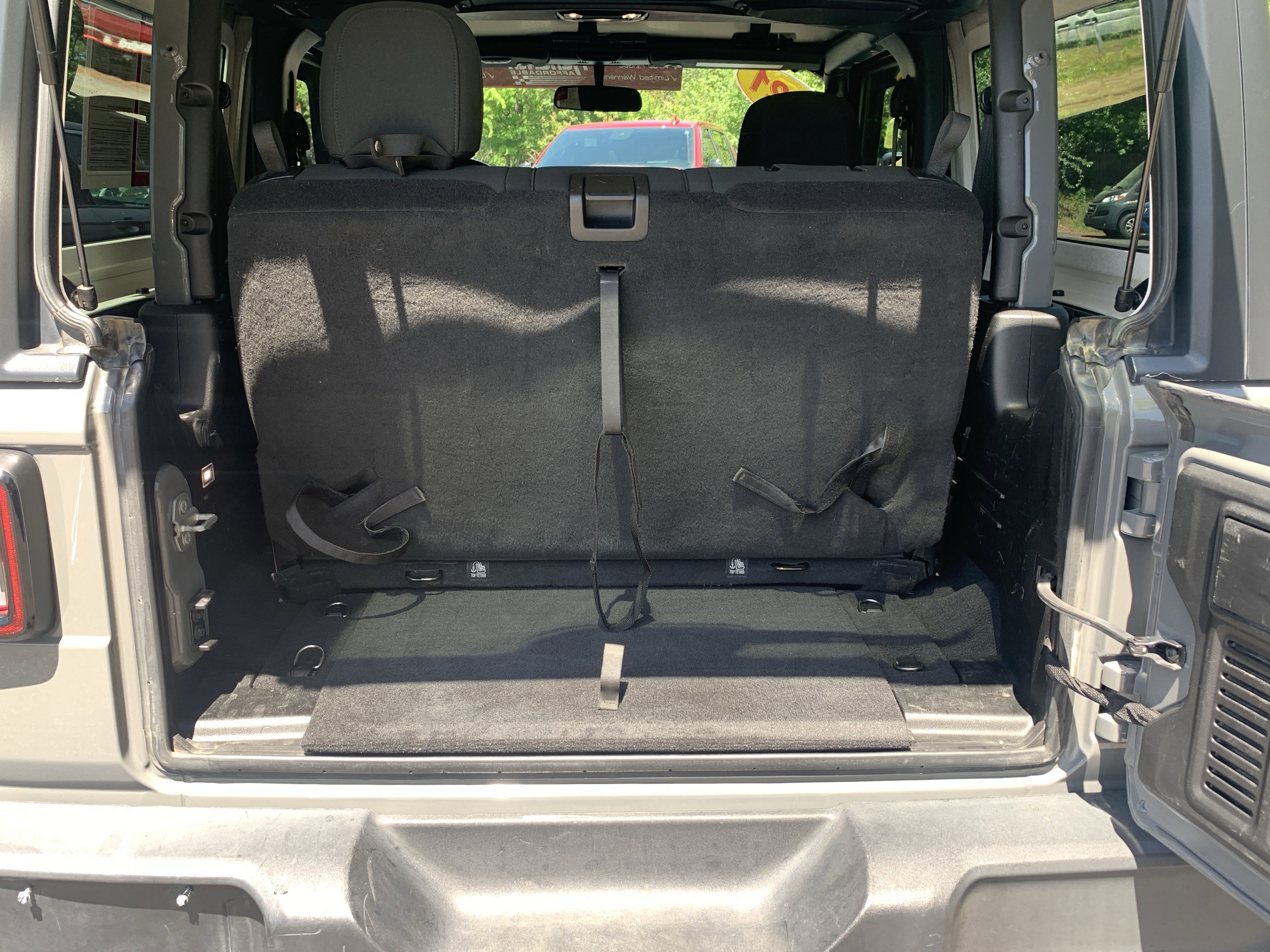 Used 2021 Jeep Wrangler Willys AWD/4WD image 29