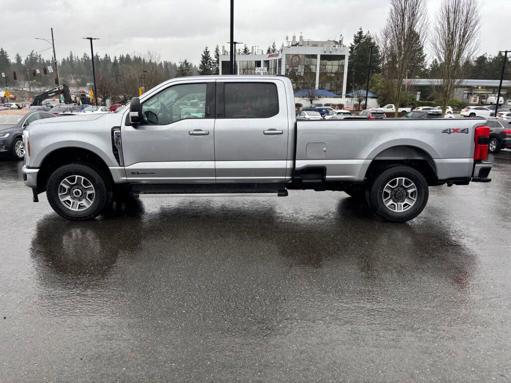 Used 2024 Ford F350 Lariat image 8