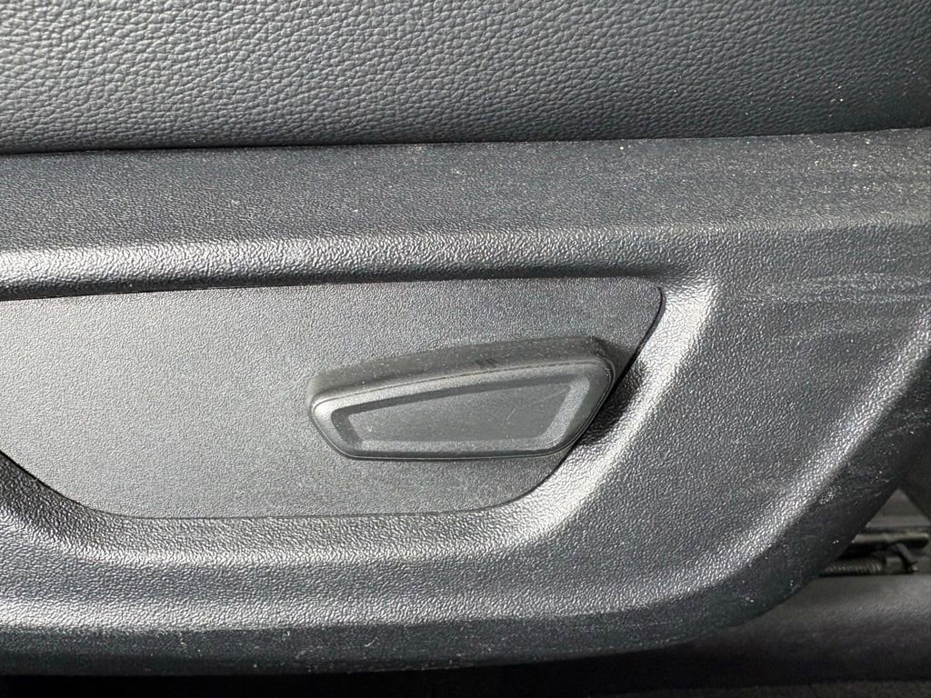 Used 2022 Ford Mustang Premium image 32