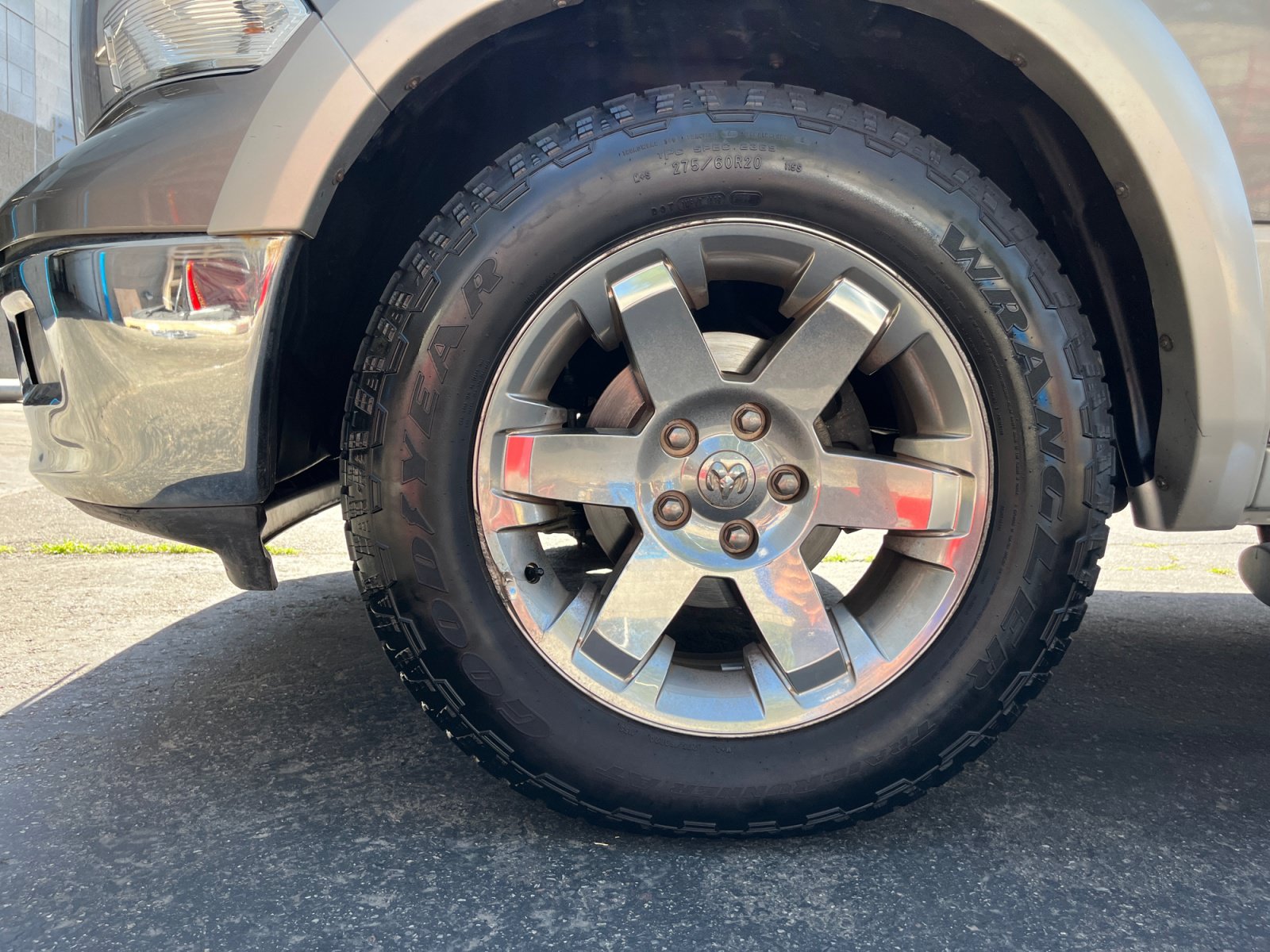 Used 2010 Dodge Ram 1500 Truck Laramie AWD/4WD image 10