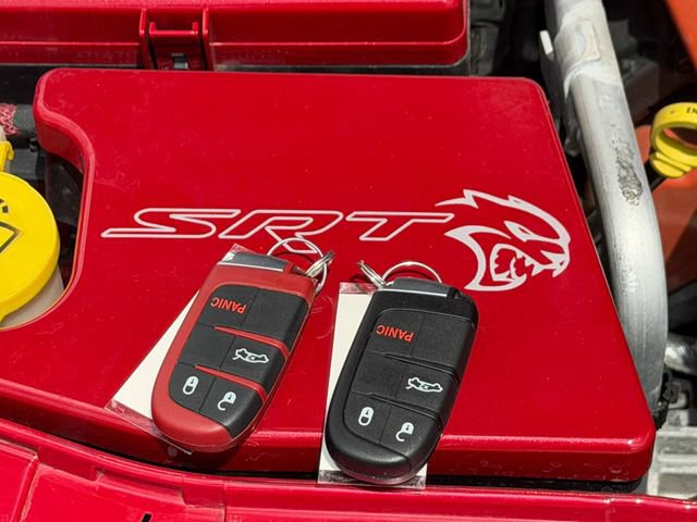 Used 2015 Dodge Challenger SRT Hellcat RWD image 19
