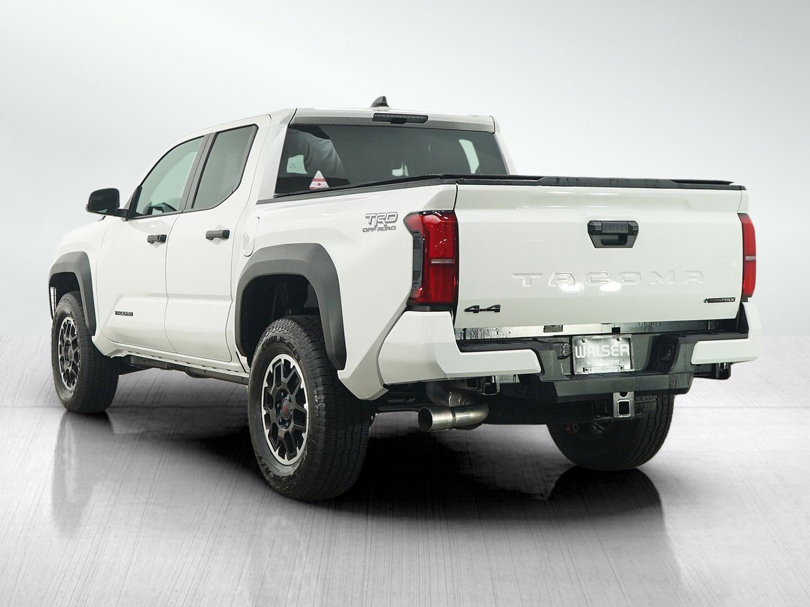 Used 2026 Toyota Tacoma TRD Off-Road AWD/4WD image 3