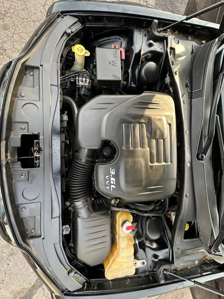 Used 2014 Chrysler 300 RWD image 47