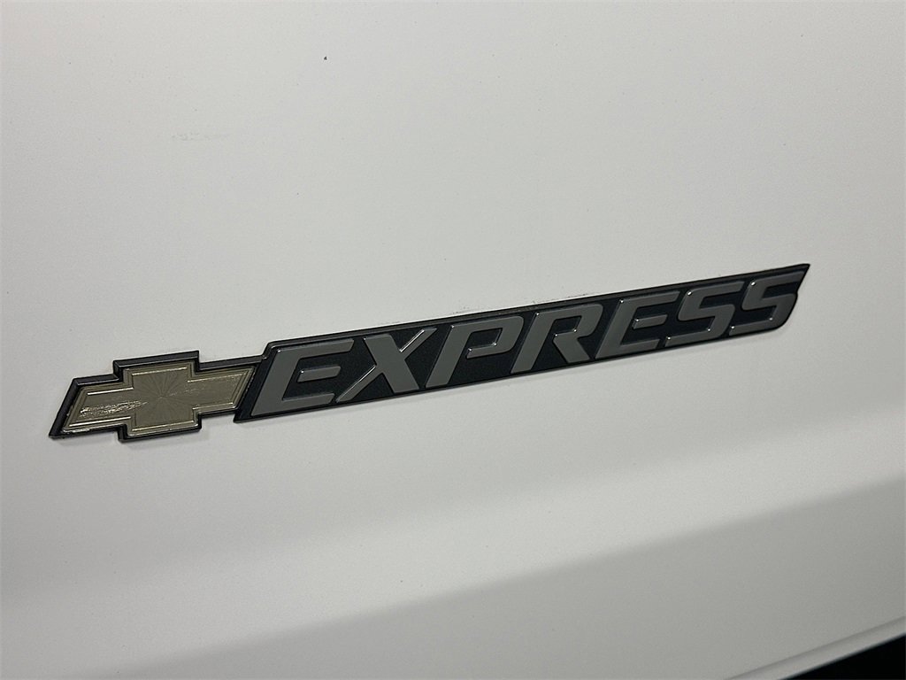 Used 2022 Chevrolet Express 3500 LS image 26