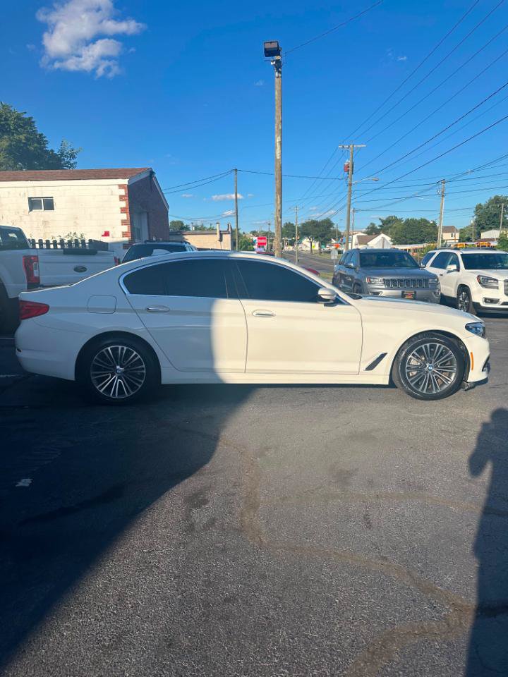 Used 2018 BMW 530i xDrive w/ Premium Package AWD/4WD image 7
