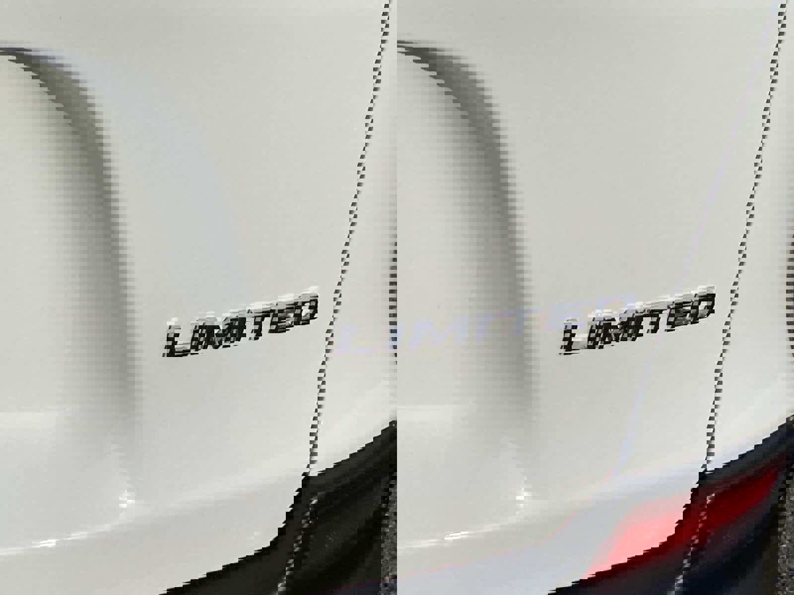 Certified 2022 Jeep Cherokee Limited image 4