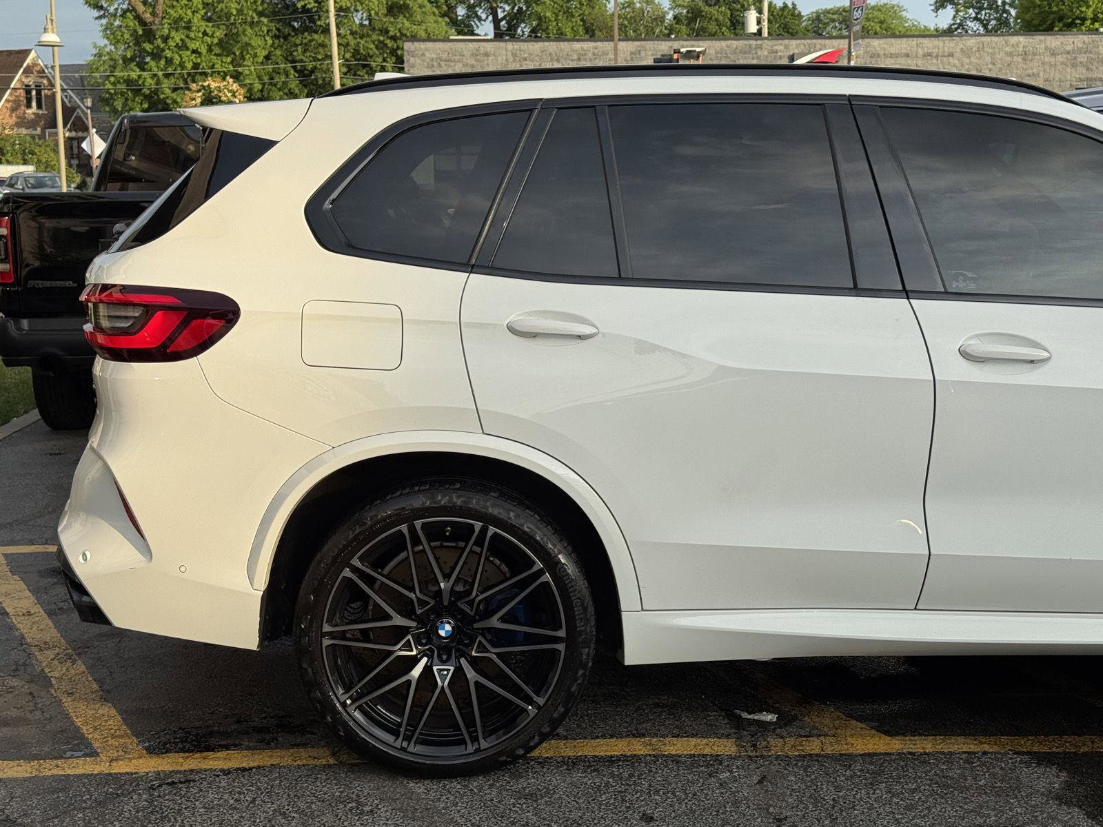 Used 2021 BMW X5 M w/ Competition Package AWD/4WD image 13