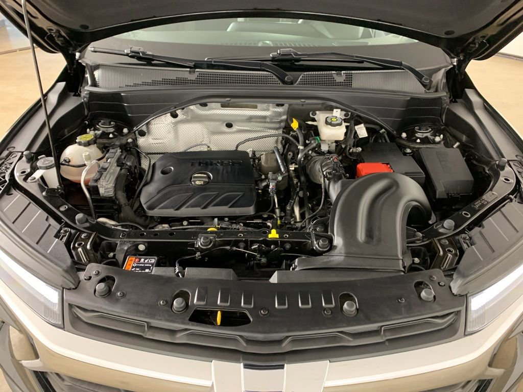 Used 2025 Chevrolet TrailBlazer LT image 38