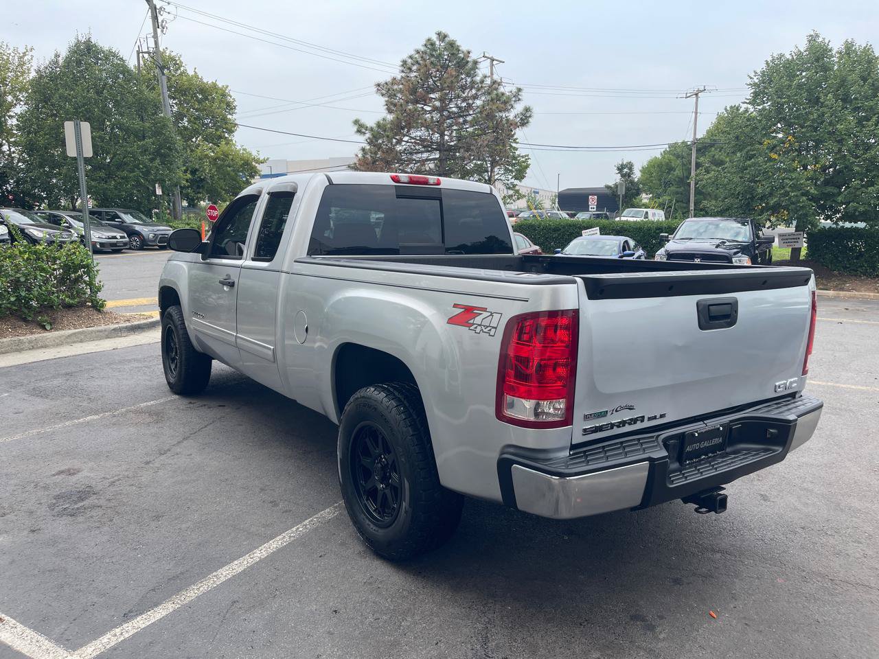 Used 2012 GMC Sierra 1500 SLE w/ Power Tech Package AWD/4WD image 5