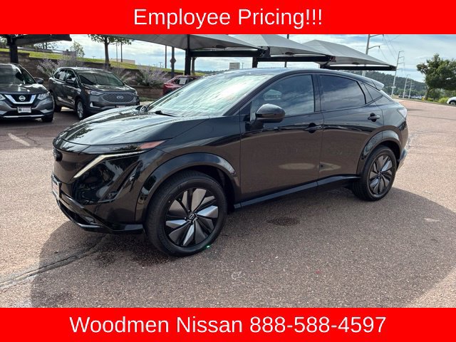 Used 2025 Nissan Ariya AWD image 3