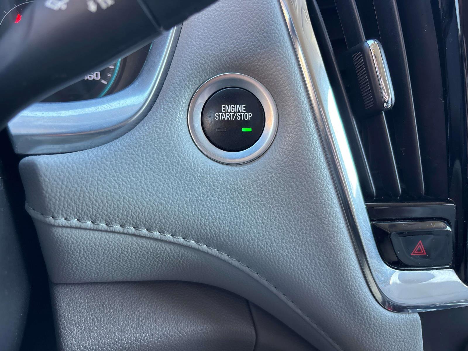 Used 2019 Chevrolet Traverse LT image 23