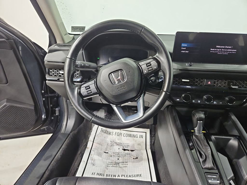 Used 2023 Honda Accord Touring image 13
