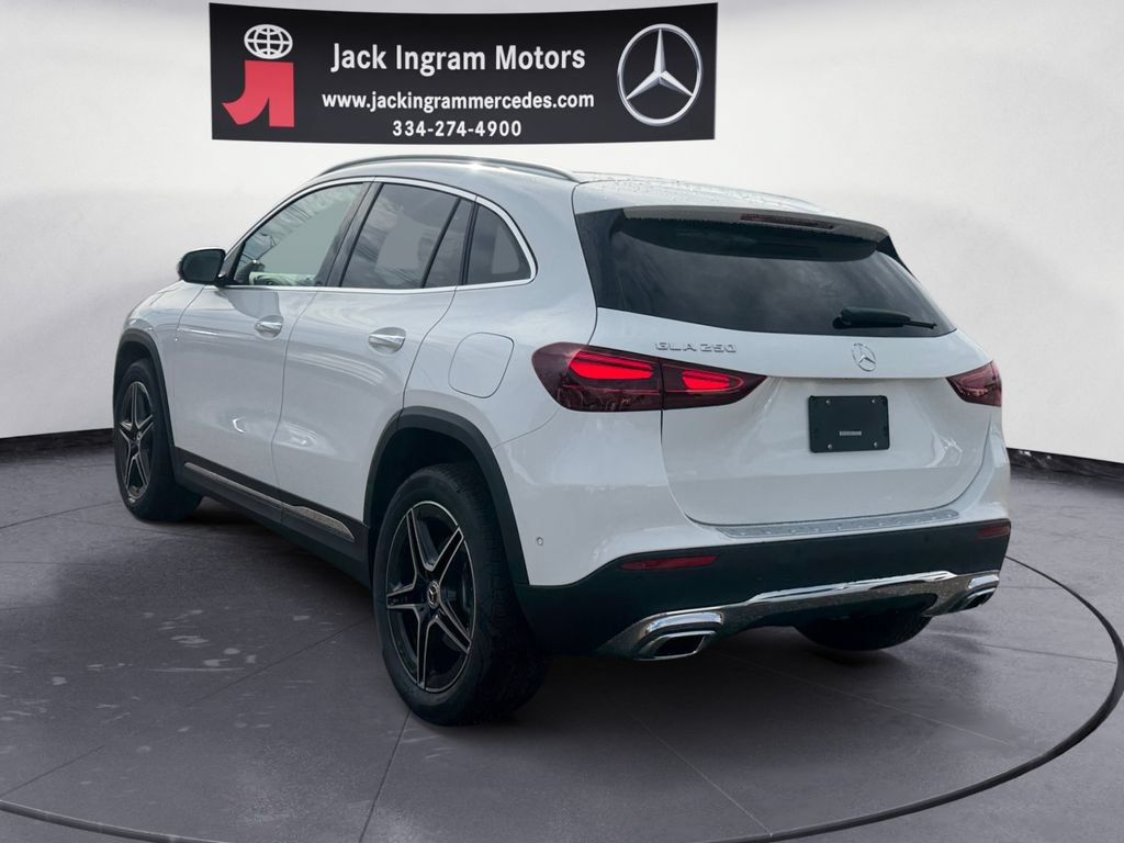 New 2026 Mercedes-Benz GLA 250 image 3
