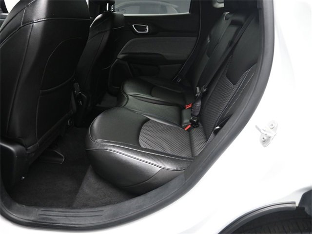 Used 2024 Jeep Compass Latitude image 20