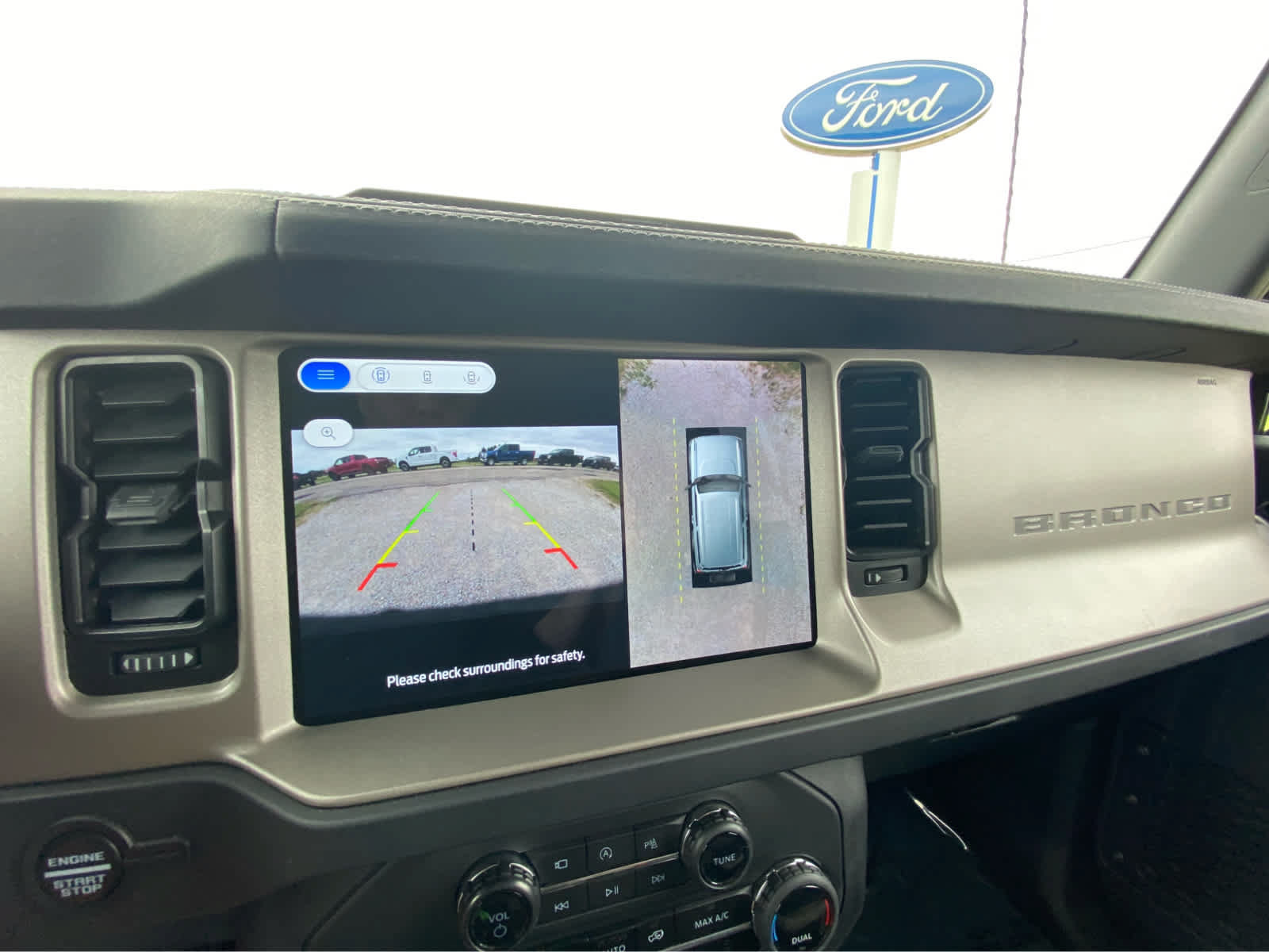 Used 2025 Ford Bronco Outer Banks AWD/4WD image 37
