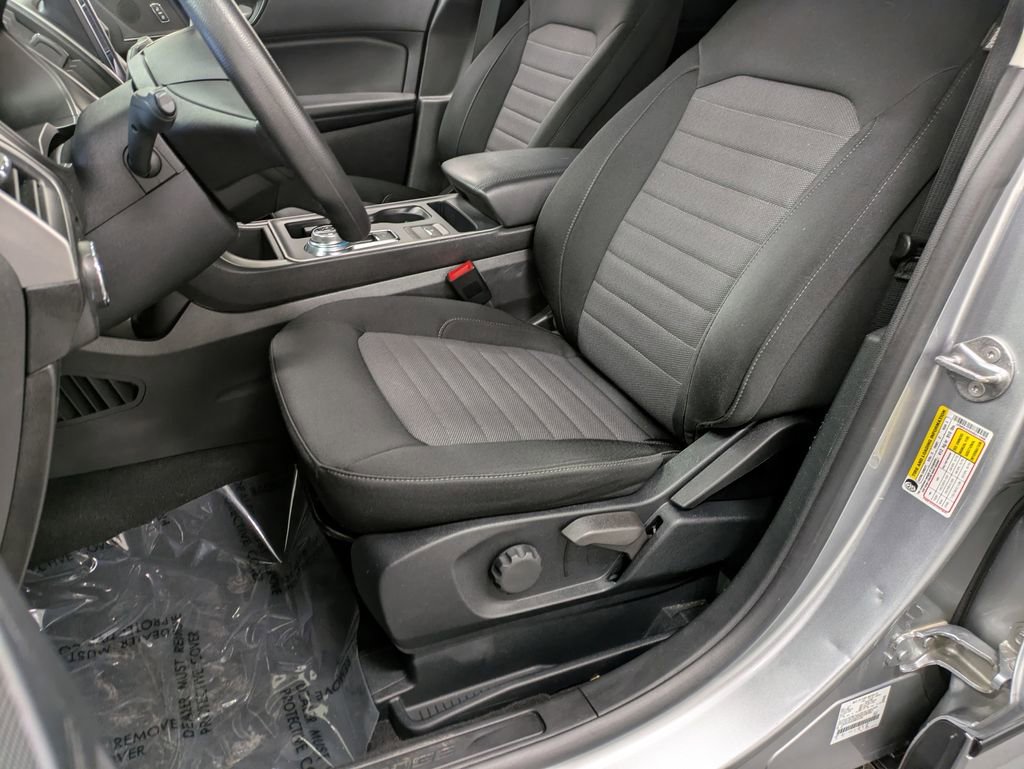 Used 2022 Ford Edge SE w/ Black Appearance Package AWD/4WD image 10