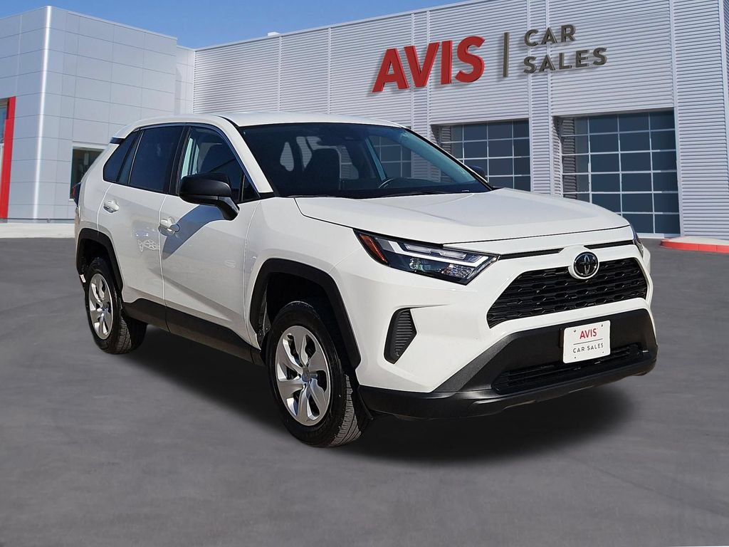 Used 2025 Toyota RAV4 LE FWD image 3
