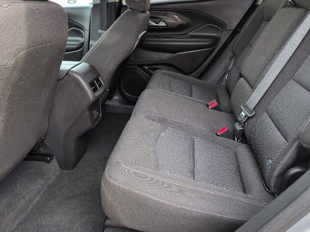 Used 2024 GMC Terrain SLE image 7