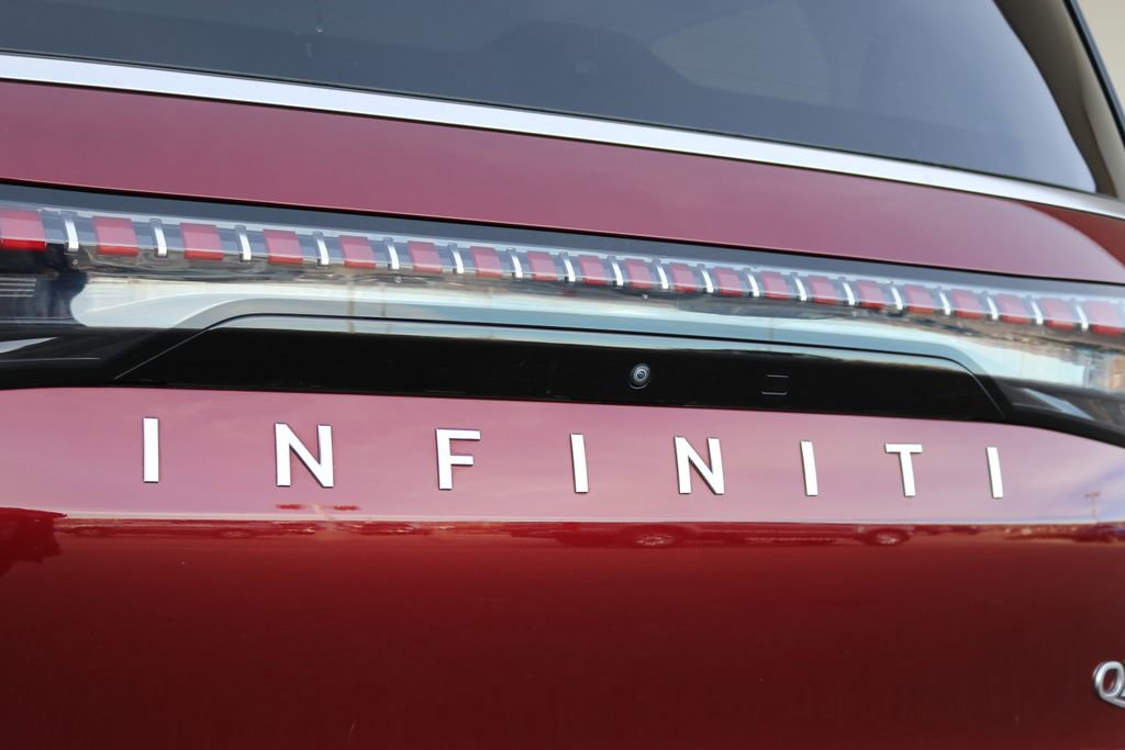 Certified 2025 INFINITI QX80 Sensory image 34