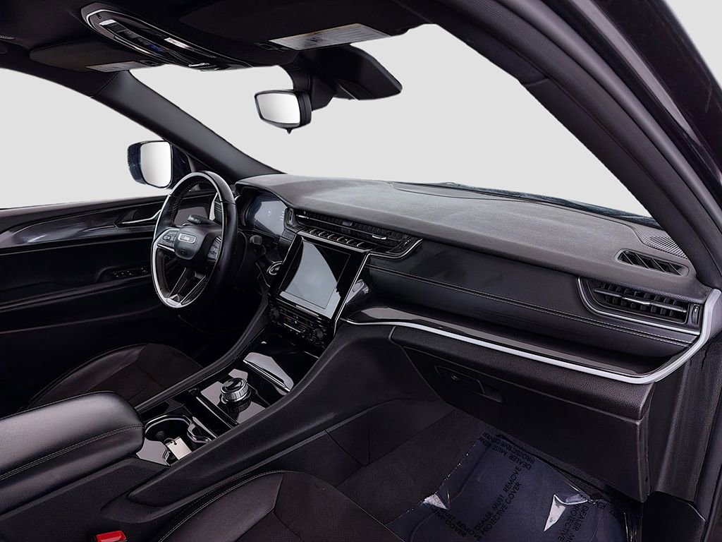 Used 2022 Jeep Grand Cherokee L Laredo image 21