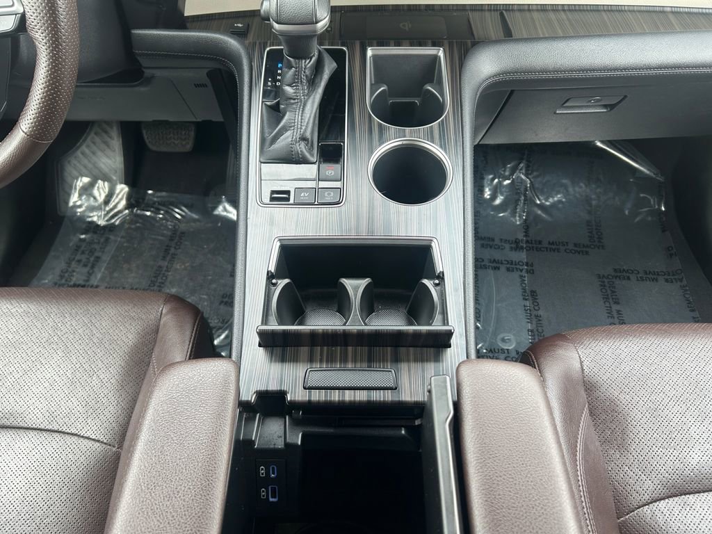 Used 2022 Toyota Sienna Platinum w/ Outdoor Package (TMS) image 5