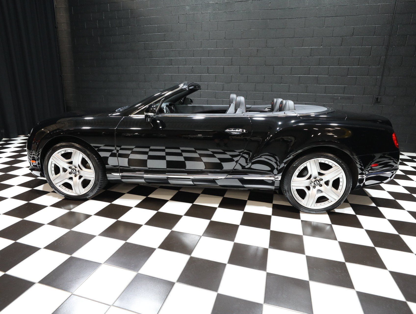 Used 2012 Bentley Continental GT AWD/4WD image 36