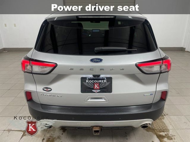 Used 2020 Ford Escape Titanium image 5