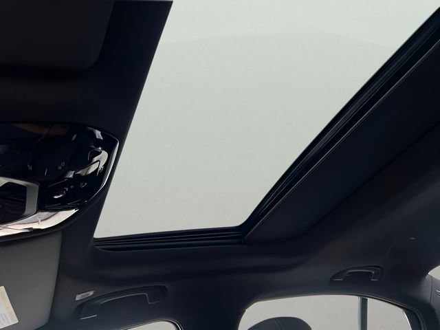 Certified 2024 BMW 530i w/ Premium Package image 21