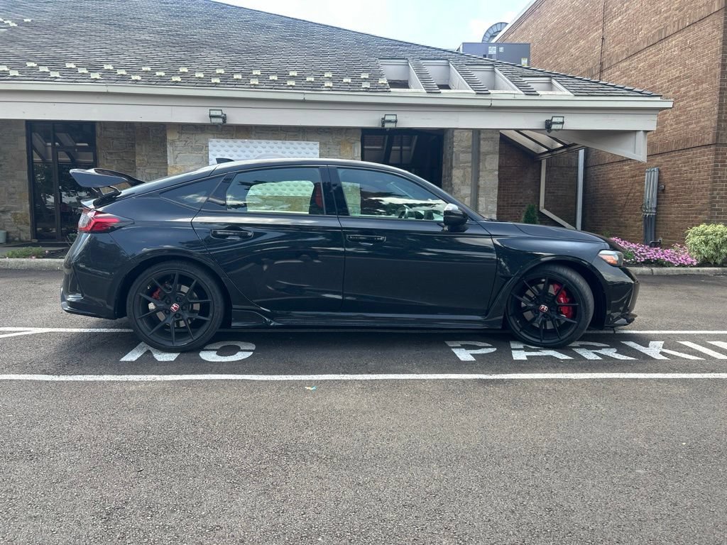 Certified 2024 Honda Civic Type R image 5