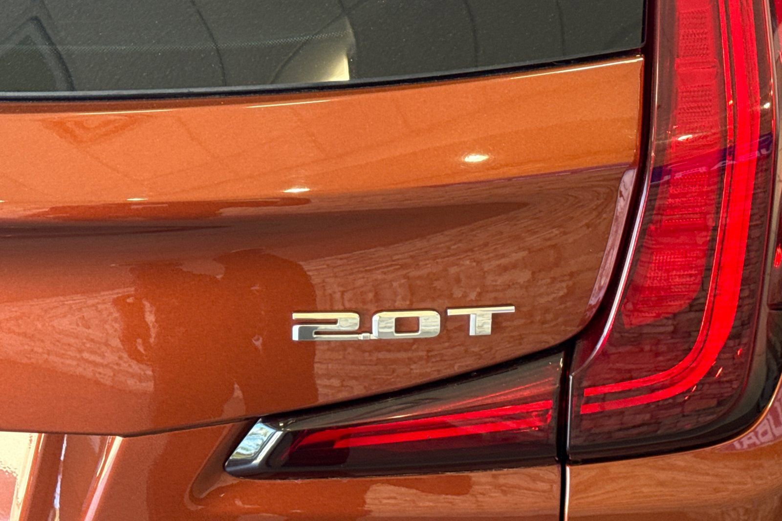 Used 2019 Cadillac XT4 Premium Luxury image 25