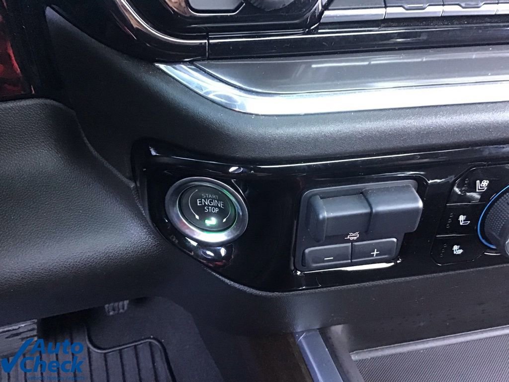 Used 2025 Chevrolet Silverado 3500 High Country w/ High Country Premium Package image 23