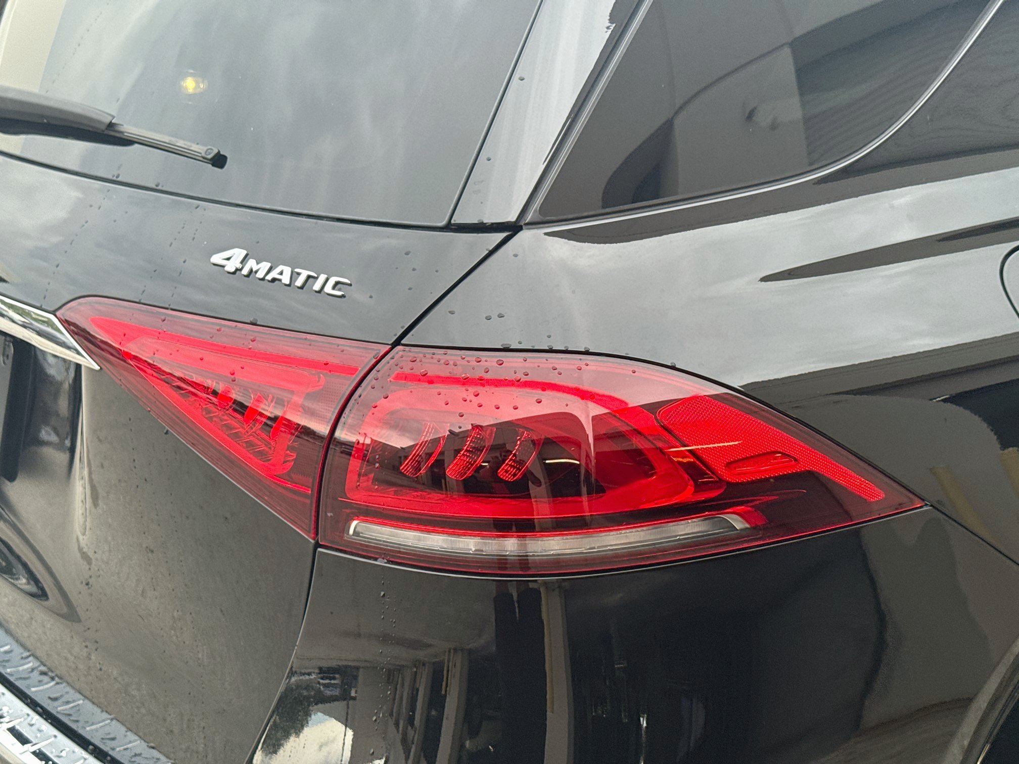 Used 2022 Mercedes-Benz GLE 350 4MATIC w/ AMG Line Exterior image 28