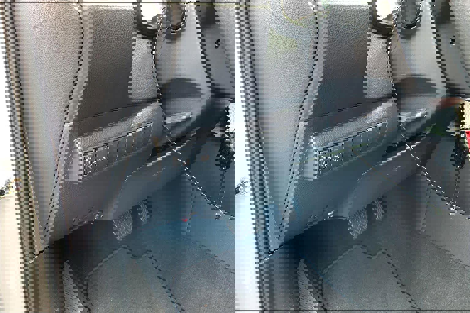 Certified 2025 Toyota Corolla LE image 34