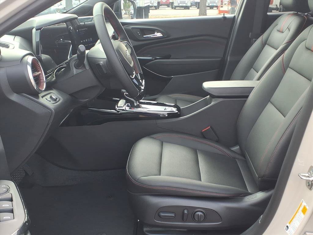 New 2026 Chevrolet Trax RS w/ Driver Confidence Package FWD image 16