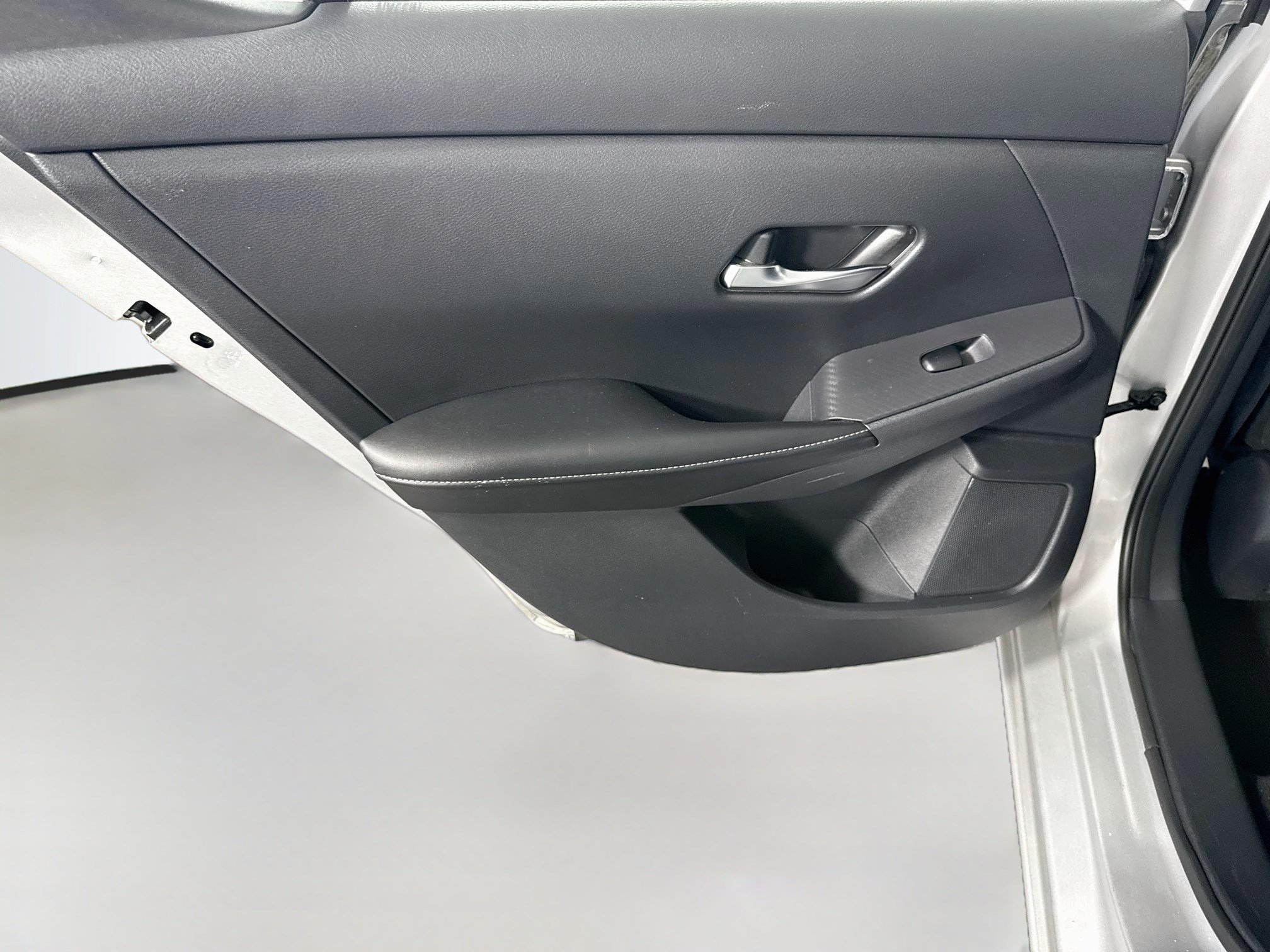 Used 2020 Nissan Sentra SV w/ Trunk Package FWD image 26