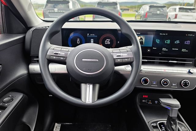 New 2026 Hyundai Kona SE FWD image 7