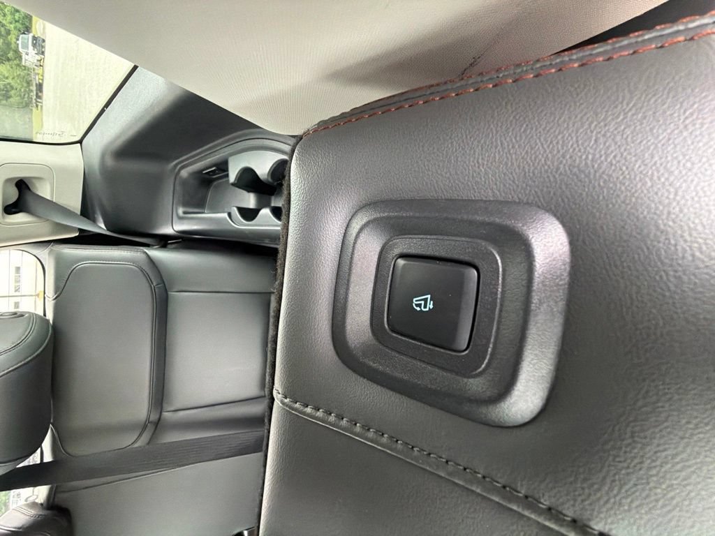 Used 2025 Ford Expedition Active AWD/4WD image 46
