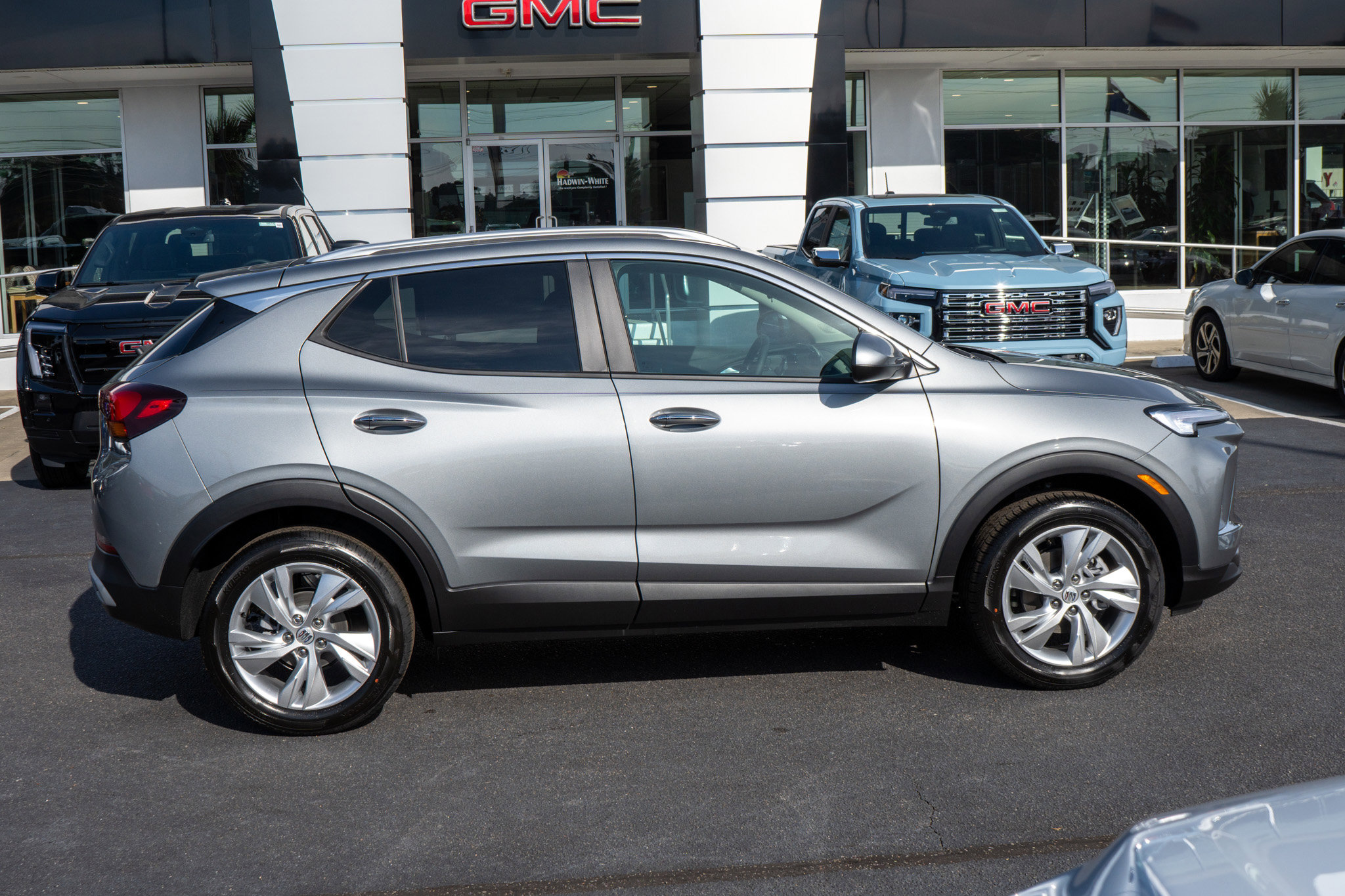 New 2026 Buick Encore GX Preferred w/ Comfort Package image 2
