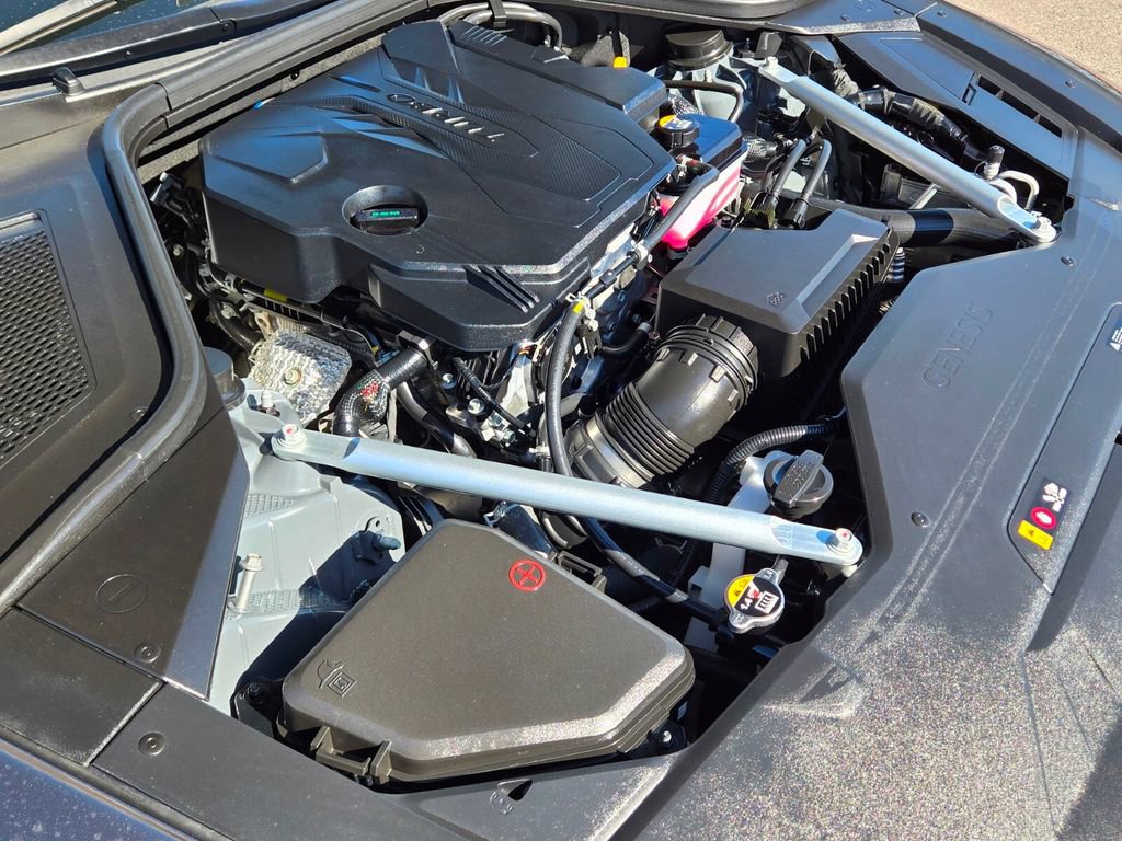 Used 2025 Genesis G80 2.5T image 14