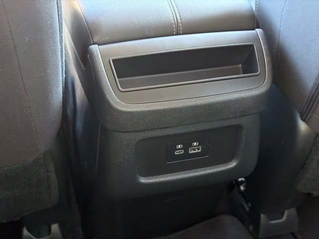 Used 2025 Nissan Pathfinder S FWD image 33