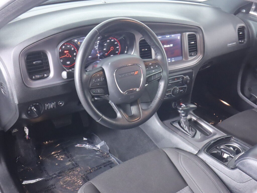 Used 2023 Dodge Charger SXT w/ Blacktop Package RWD image 9