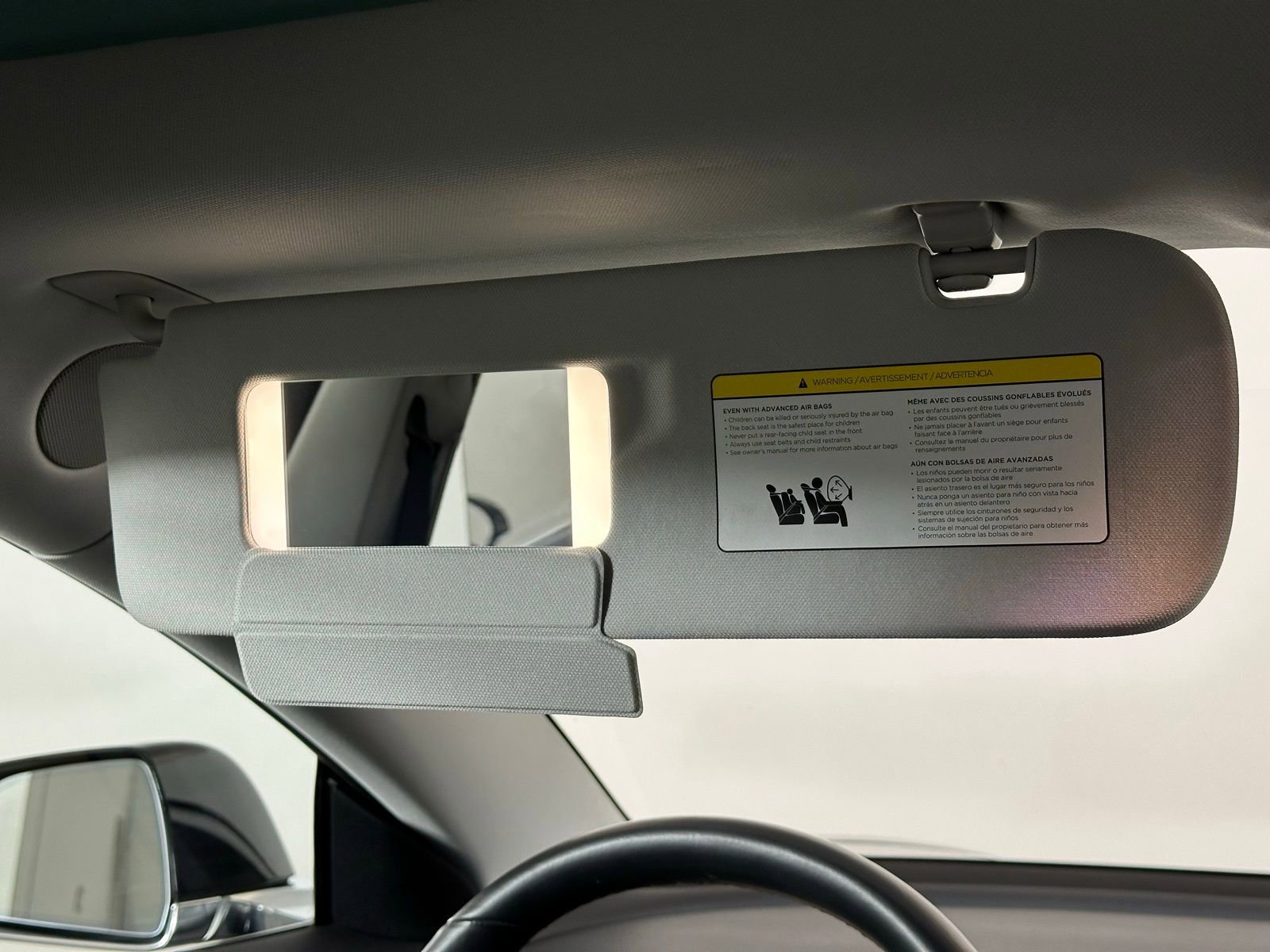 Used 2018 Tesla Model 3 Mid Range image 12